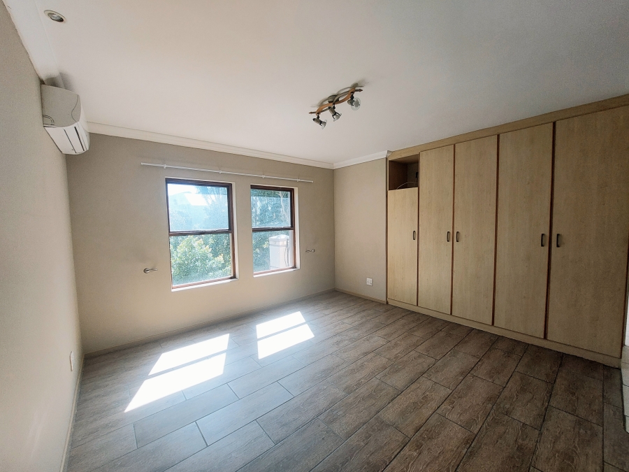4 Bedroom Property for Sale in Panorama Western Cape